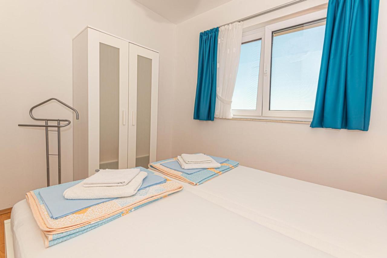 Apartments Villa Tribunj Tribalj Kültér fotó