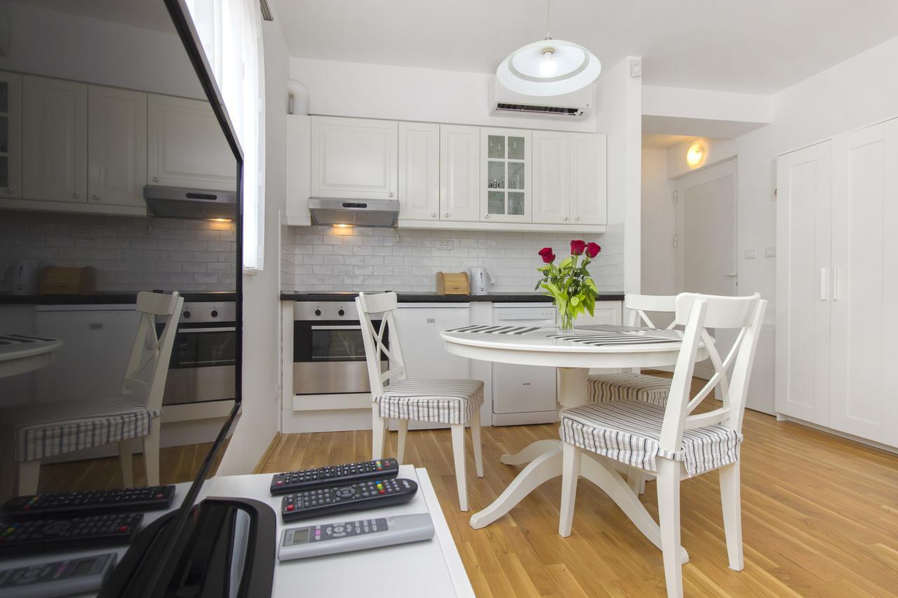 Apartments Villa Tribunj Tribalj Kültér fotó