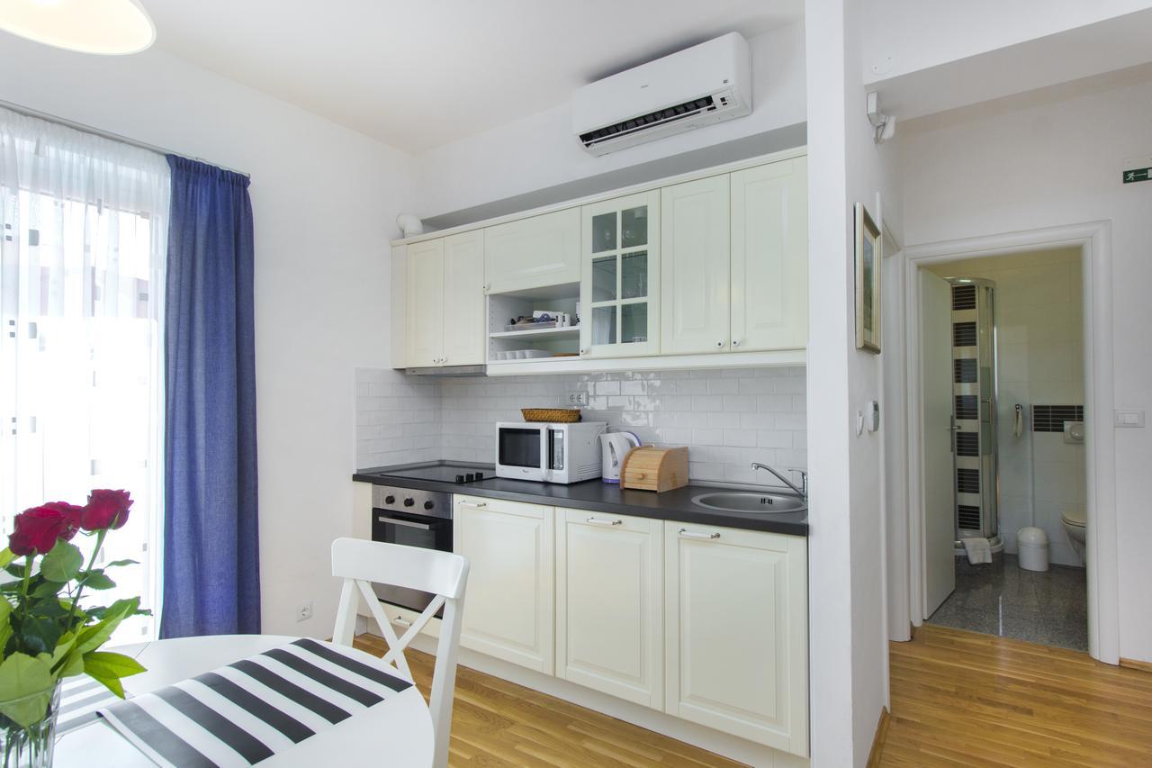 Apartments Villa Tribunj Tribalj Kültér fotó