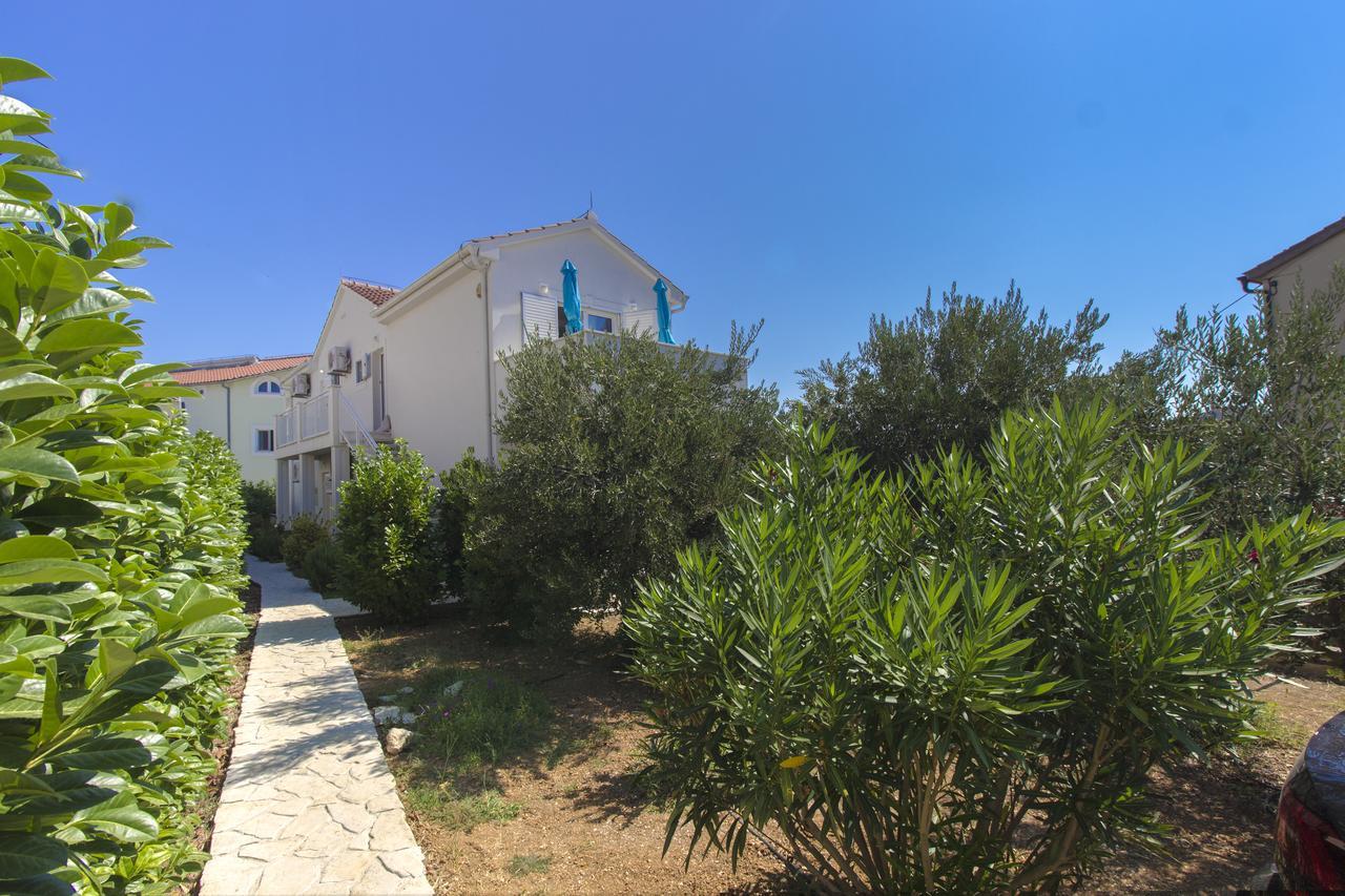 Apartments Villa Tribunj Tribalj Kültér fotó