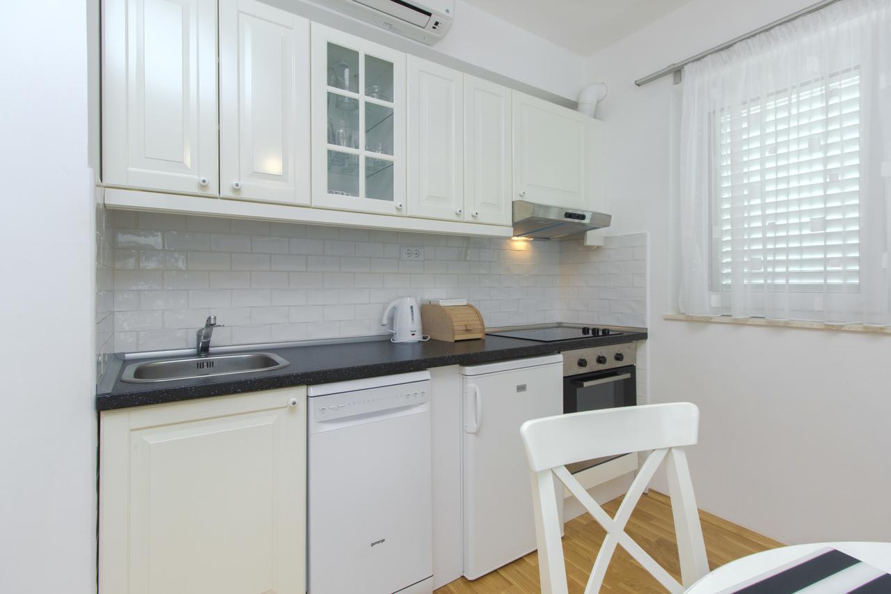 Apartments Villa Tribunj Tribalj Kültér fotó