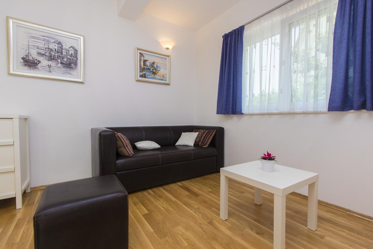 Apartments Villa Tribunj Tribalj Kültér fotó